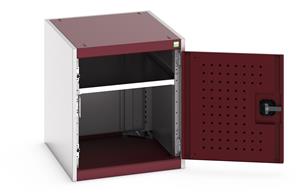 40018110.** Bott Cubio cabinet with overall dimensions of 525mm wide x 650mm deep x 600mm high Cabinet consists of 1 x 500mm door and 1 shelf adjustable to 25mm pitch  Internal dimensions of 510mm wide and 590mm deep...